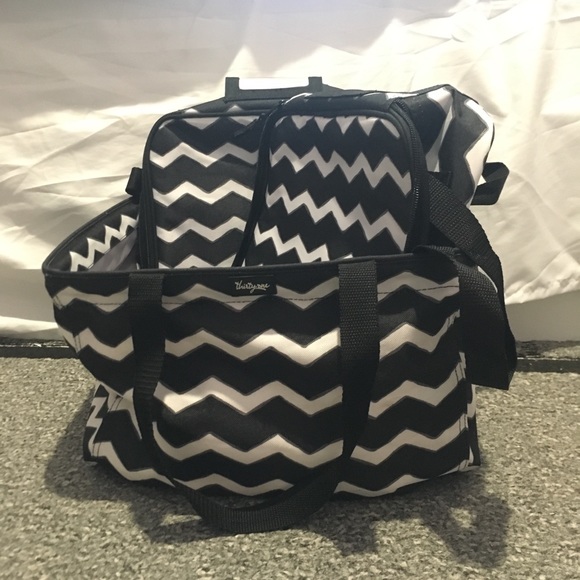Thirty One Perfect Potluck 3pc Set Thermal Chevron - Picture 2 of 7